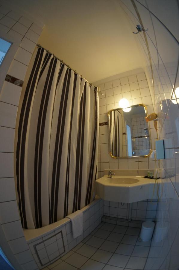 Hotel Du Roy Бульон Экстерьер фото