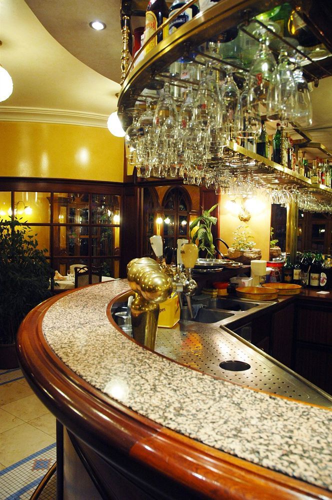 Hotel Du Roy Бульон Экстерьер фото